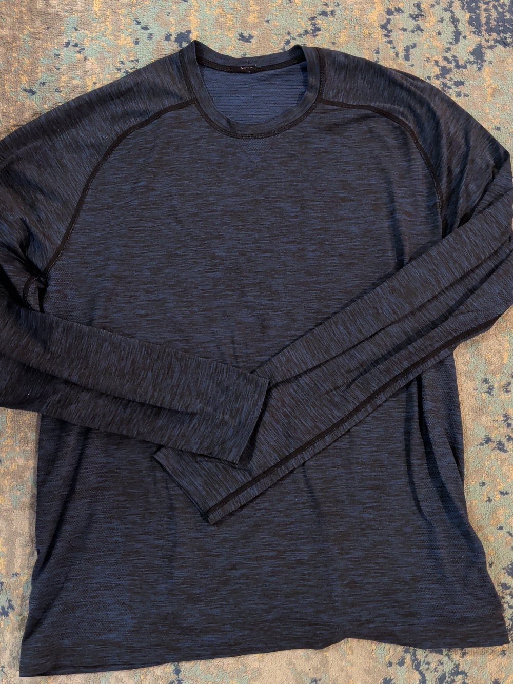 Lululemon Men's Metal Vent Tech Surge Long Sleeve Shirt Blue Black Large